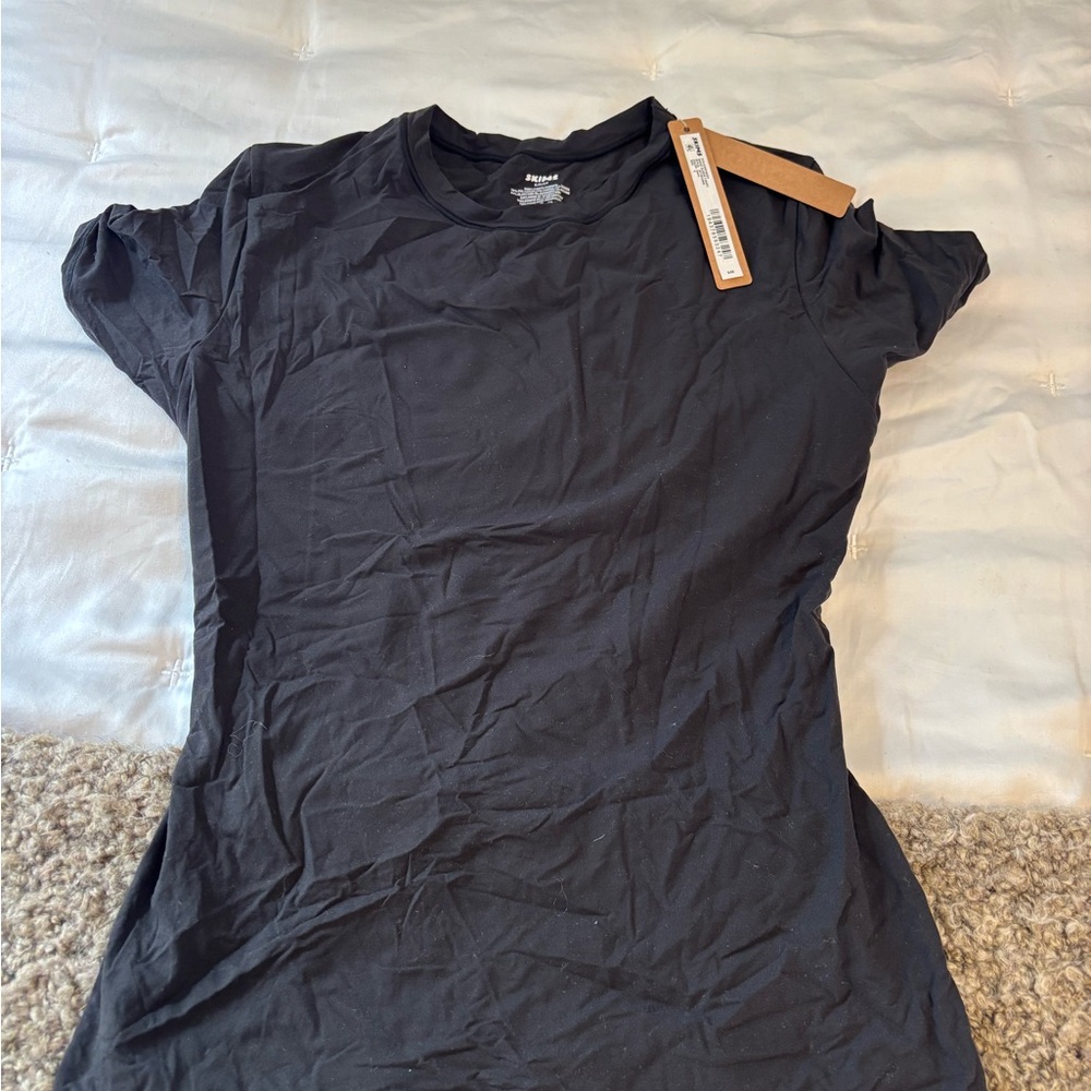 SKIMS Black Fitted Tee